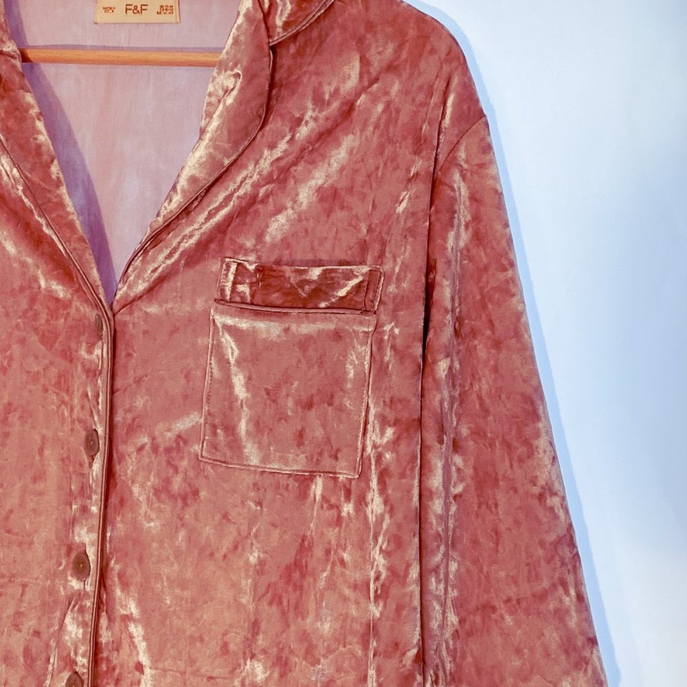 Pink Velvet button down - Picture 2 of 3